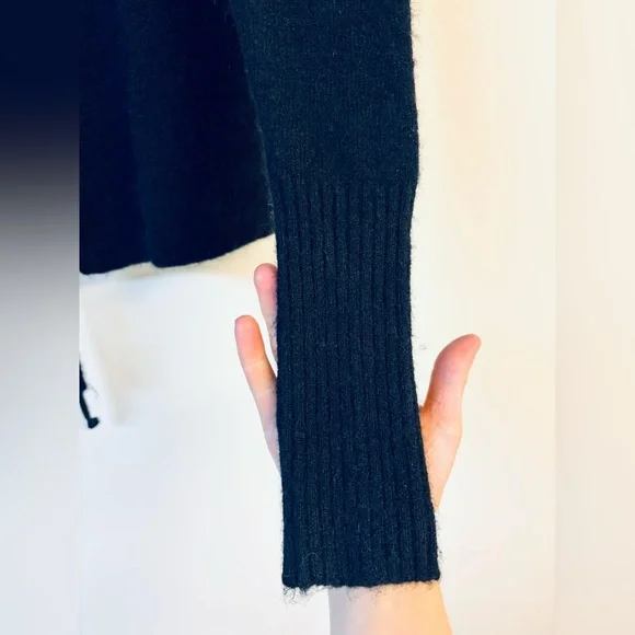 Wilfred Free Aritzia Black Wool Alpaca Wrap Ballet Sweater Small - Picture 4 of 9